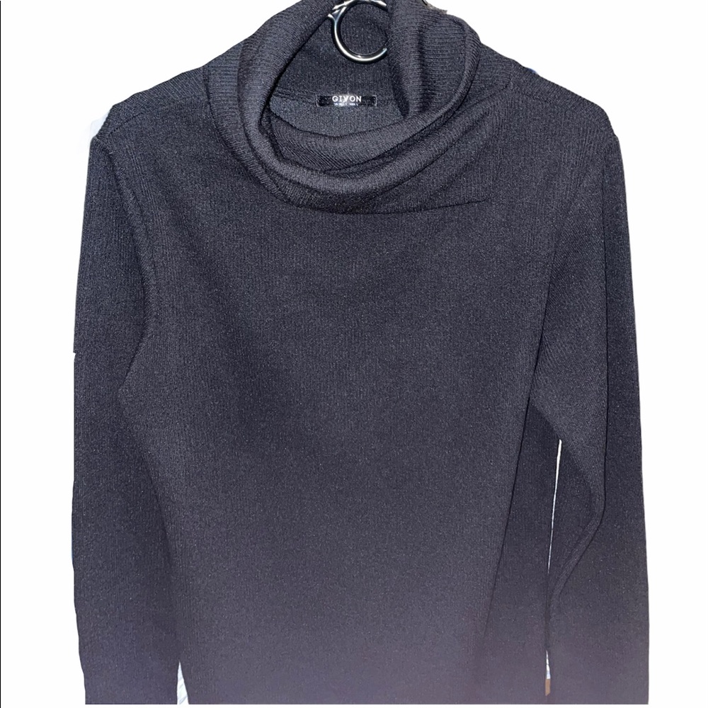 GIVON Women’s long sleeve shirt